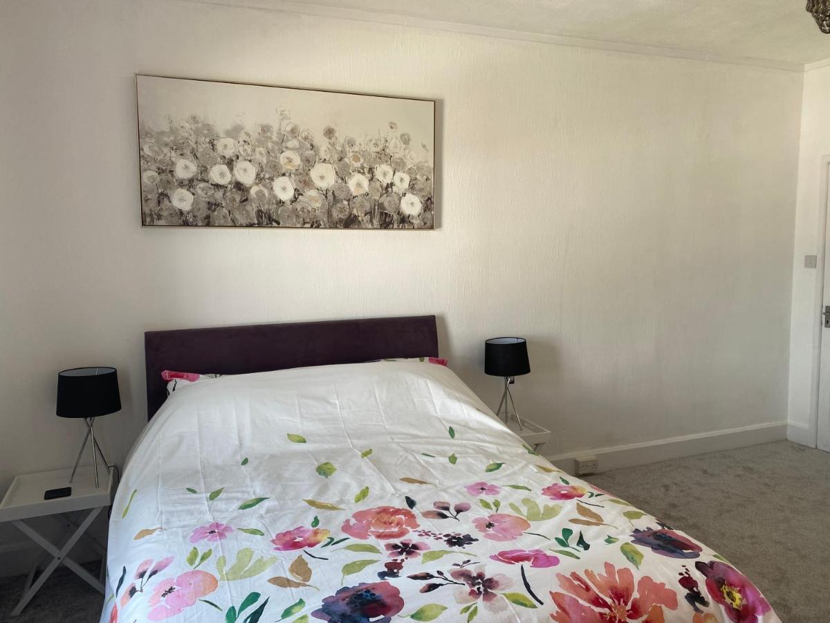Guest house Crispin House *