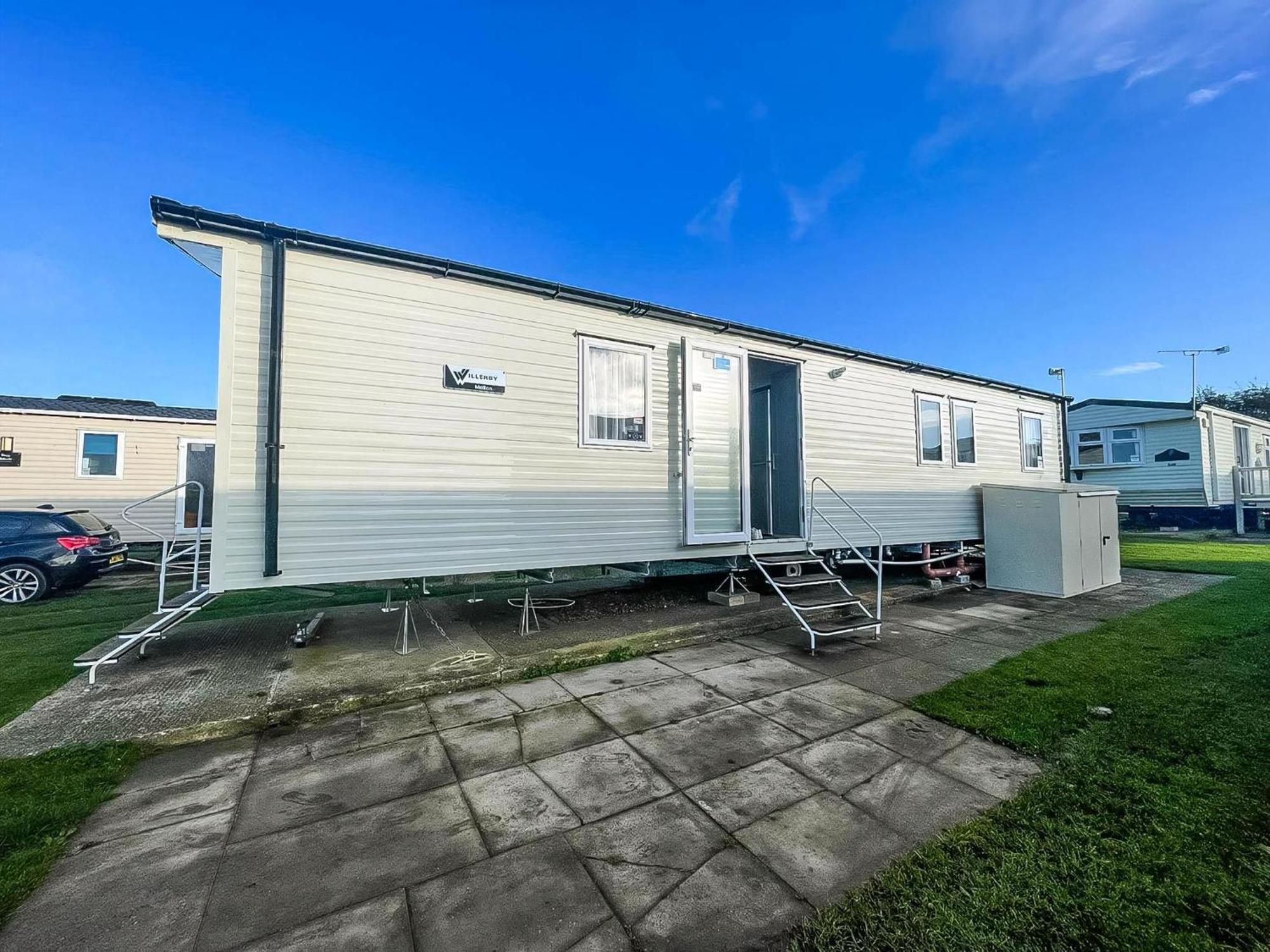 Stunning Caravan For Hire Nearby In Norfolk Ref 23050s