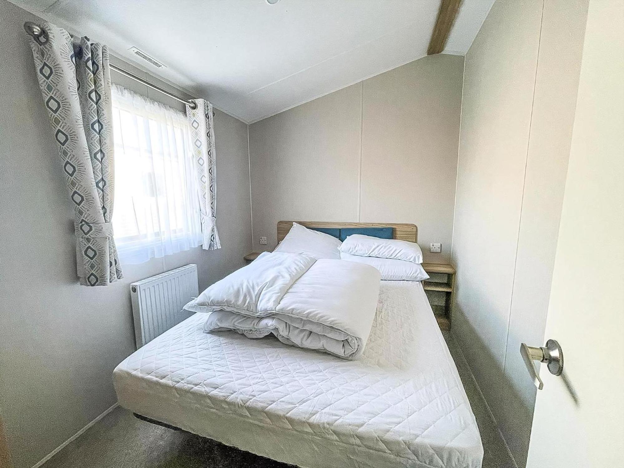 Stunning Caravan For Hire Nearby In Norfolk Ref 23050s * Hunstanton