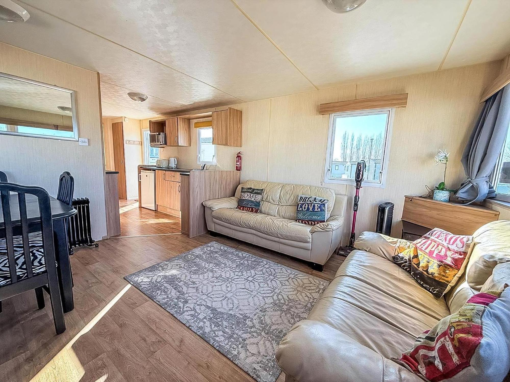 Campsite 6 Berth Caravan For Hire With Decking At Manor Park In Norfolk Ref 23017s *